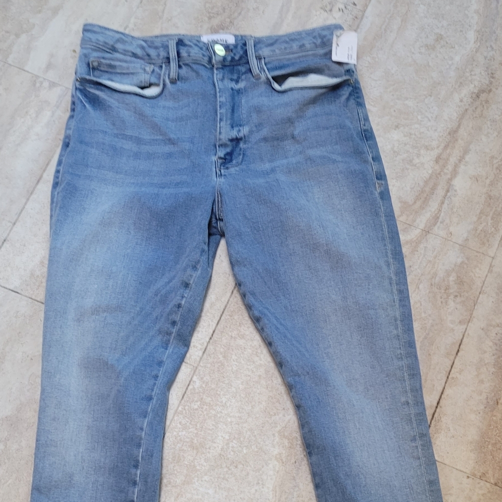 FRAME LE one SKINNY SZ 2 JEAN